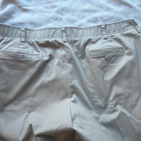 EUC 42x30 Lee Performance Series Extreme motion khakis - Picture 6 of 7